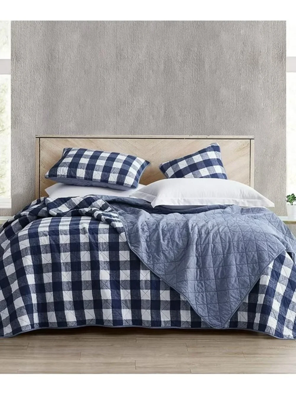 Blue and White Buffalo Check Queen 3 piece Quilt Set
